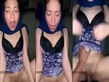 Bokep Jilbab Biru Desahan Liar Sangat Basah HD