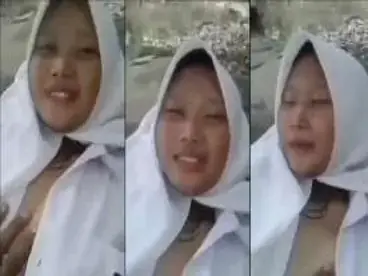 Bokep SMA Cewek Bohay Tak Tahan Godaan Pemuda Desa
